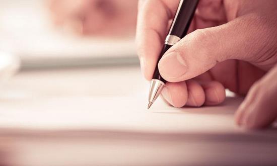 办理澳大利亚探亲签证要填什么表？是在线填写吗？