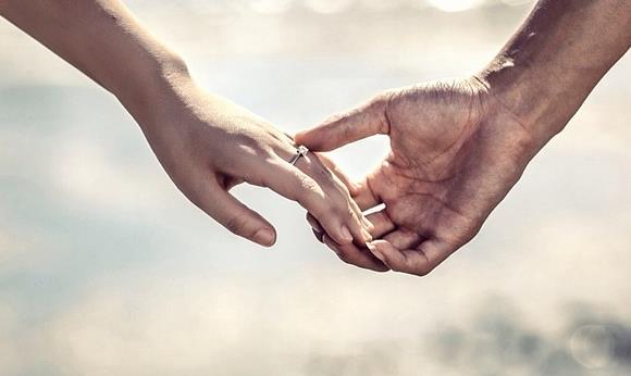 如何办理到澳洲探亲的十年签证？