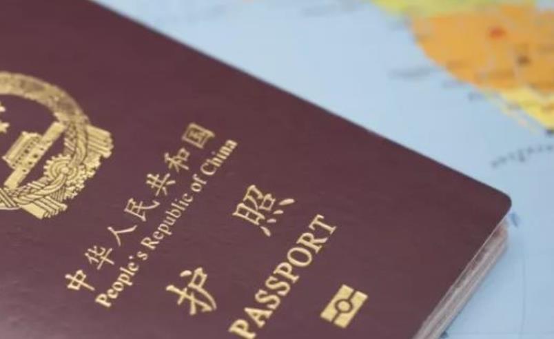 申请澳大利亚签证需要使用护照上的照片吗？